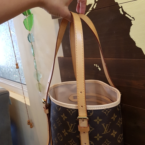 Louis Vuitton bucket GM - Picture 3 of 8